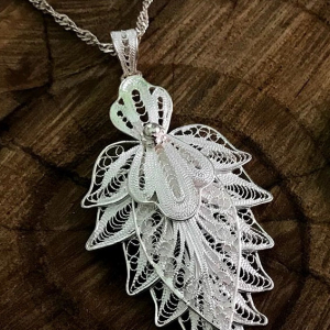 Leaves Model Silver Necklace